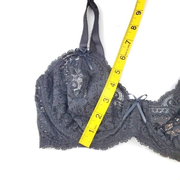 NWT Victoria's Secret Bra size 36C - Picture 7 of 8